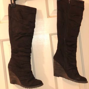Brown Suede Wedge Boots 6
